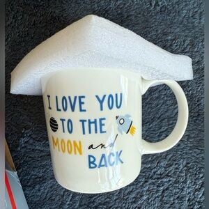 NWT Love you to the moon and back mug